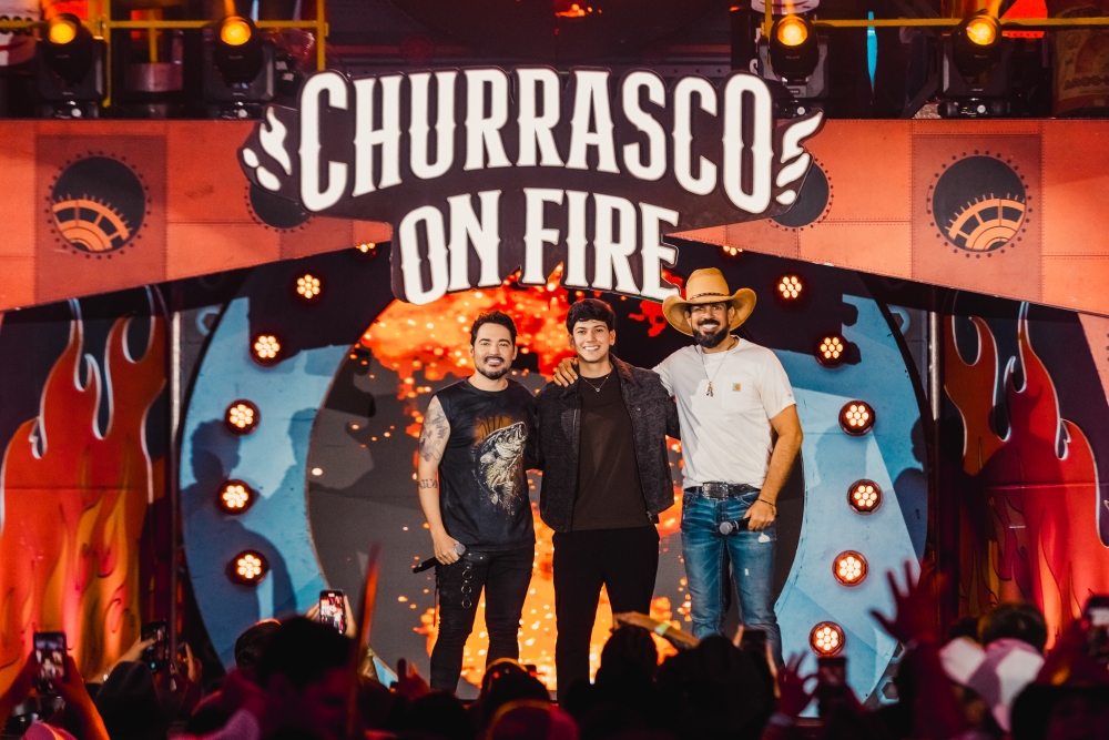 Fernando e Sorocaba recebem Léo Foguete para gravação inédita no Churrasco On Fire 1 IMG 7131