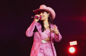 Ana Castela levanta o público no Jaguariúna Rodeo Festival 2025 1 Ana Jaguariuna por @vagner.rodd 1