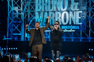Com cinco inéditas, Bruno & Marrone divulgam "Revivem Sua História - Ao Vivo em Uberlândia vol. 2" 1 B M @IAMLUIZ 19 3