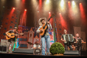 Cantora Adriana Farias apresenta o show Ritmos Caipiras no Sesc Guarulhos 1 Cred Tadashi