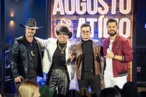 Augusto & Atílio conquistam público com “Voltinha de Trator” feat com Brenno & Matheus 1 DVD AeA 125