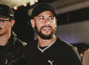 Com Neymar presente, EME DJ e Raffa Torres animam festa de reinauguração no CT Rei Pelé 1 Eme CT Rei Pele Creditos @hugoveras—Aco Filmes 14