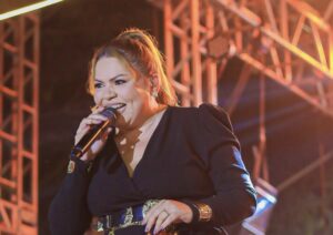 Priscila Meireles apresenta show inédito “Do Sertanejo ao Brega” em Balneário Camboriú/SC 1 IMG 1312