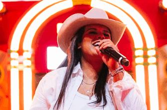 Lorena Cristine conquista espaço no novo sertanejo e brilha em Barretos 3 handler