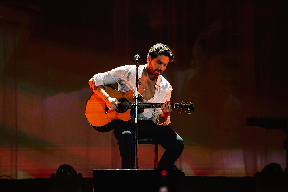 Gustavo Mioto faz show com ingressos esgotados em São Paulo com a nova turnê “Inconfundível”