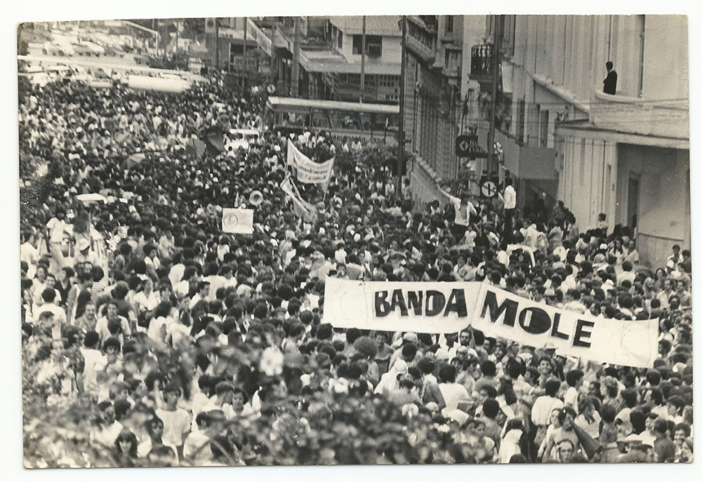 Banda Mole anuncia show da dupla Cristinas em desfile histórico na Afonso Pena 5 Banda Mole