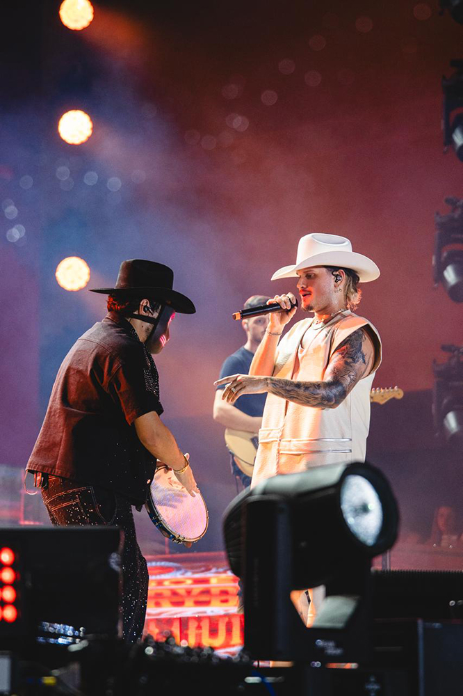 AgroPlay Verão Festival reúne 350 mil pessoas e consolida Balneário Camboriú como palco do maior Carnaval Sertanejo do país 4 PHOTO 2026 02 16 14 37 18 1