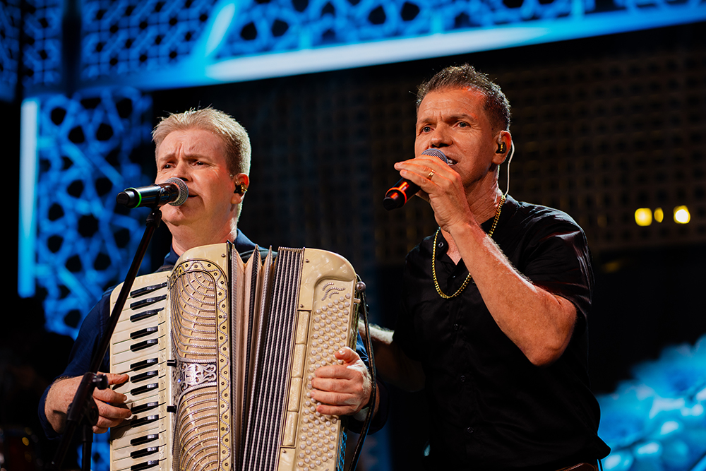 Renato & Raphael lançam primeiro EP da gravação “Renato e Raphael 25 Anos” 3 Dupla Renato e Raphael