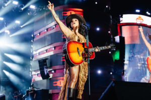 Lauana Prado se apresenta na Festa do Milho Verde de Capela do Alto 1 Lauana Prado 3