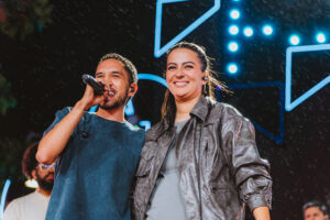 Impactante e autêntico: Bia Frazzo revela o EP Vol. 2 de "No Tempo Certo" 1 Bia Frazzo e Grelo