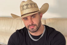 E30C1A87 96DE 4A6B 8E9A F8B67274E944.JPG copy