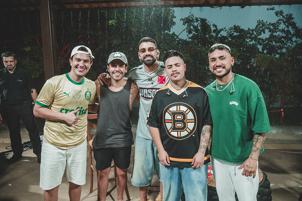 Com Dilsinho e Hugo & Guilherme, Rafa & Júnior apresentam “Pega em Segredo” 1 Copia de LIVE NOPELO 002