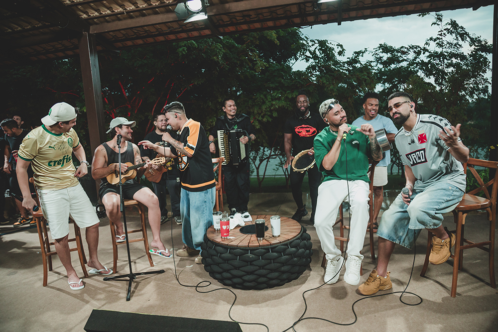 Com Dilsinho e Hugo & Guilherme, Rafa & Júnior apresentam “Pega em Segredo” 5 Copia de LIVE NOPELO 009
