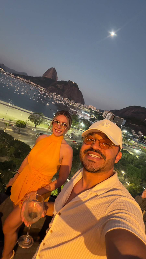 Em clima de romance, Brenno, que faz dupla com Matheus, celebra aniversário ao lado da noiva no Rio de Janeiro e intensifica planos para o casamento 2 Arquivo pessoal 5