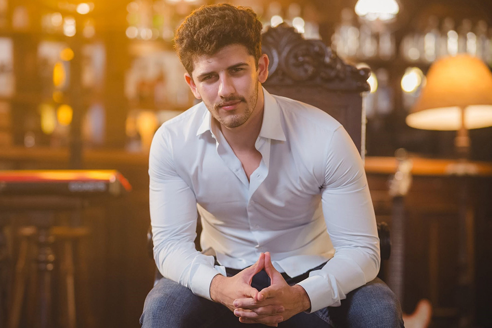 Felipe Nogueira divulga a música “Mel e lixo” 1 Felipe Nogueira 7