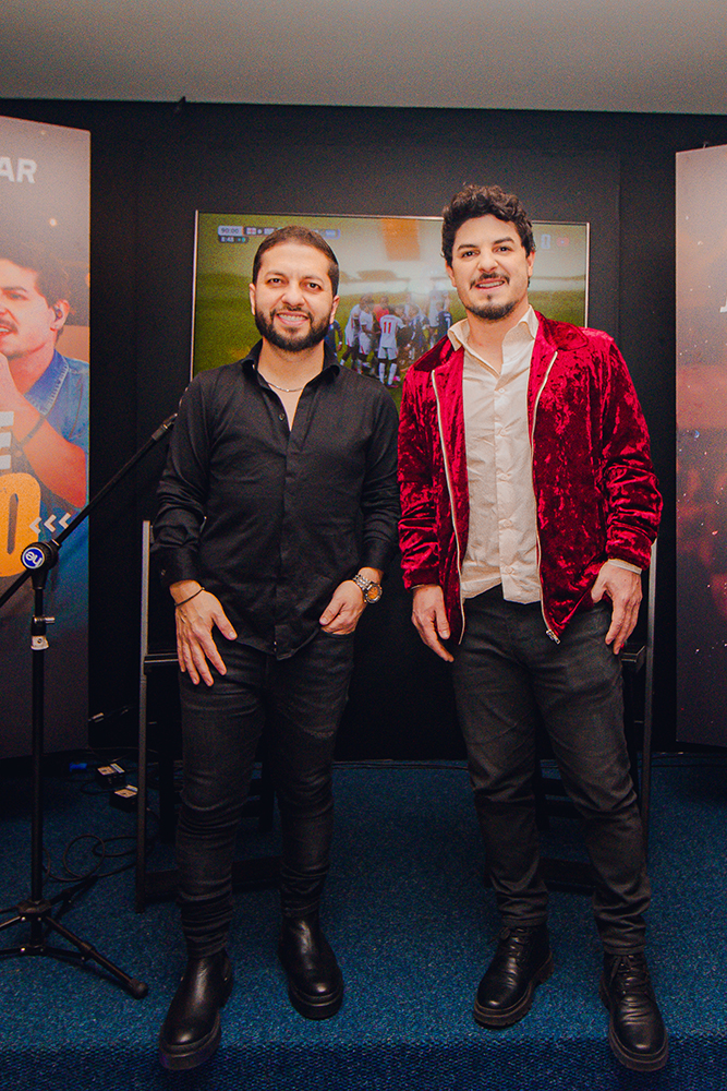 Júnior & Cézar recebem certificação Diamante da Universal Music por sucesso de "Cheiro de Culpado" 3 IMG 7776
