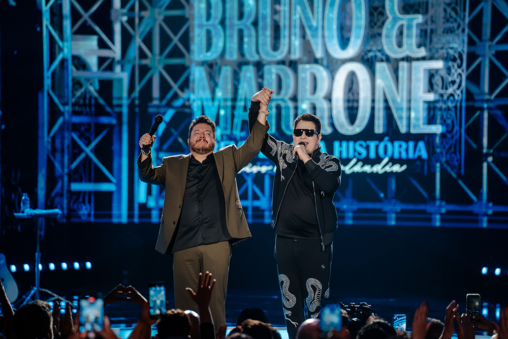 Bruno & Marrone fazem história e esgotam ingressos no Villa Country pelo 15º ano consecutivo 1 B M @IAMLUIZ 19 1