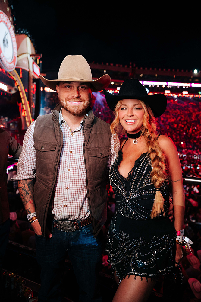 Ana Castela marca presença no Camarote Brahma na terceira noite da Festa do Peão de Barretos 2026 4 Gustavo Tubarao e Jade Sales Creditos @timedefoto