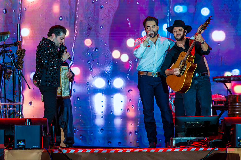 Sertanejo e pagode marcam noite de grandes sucessos na Festa de Barretos 1 WhatsApp Image 2026 08 26 at 02.51.43