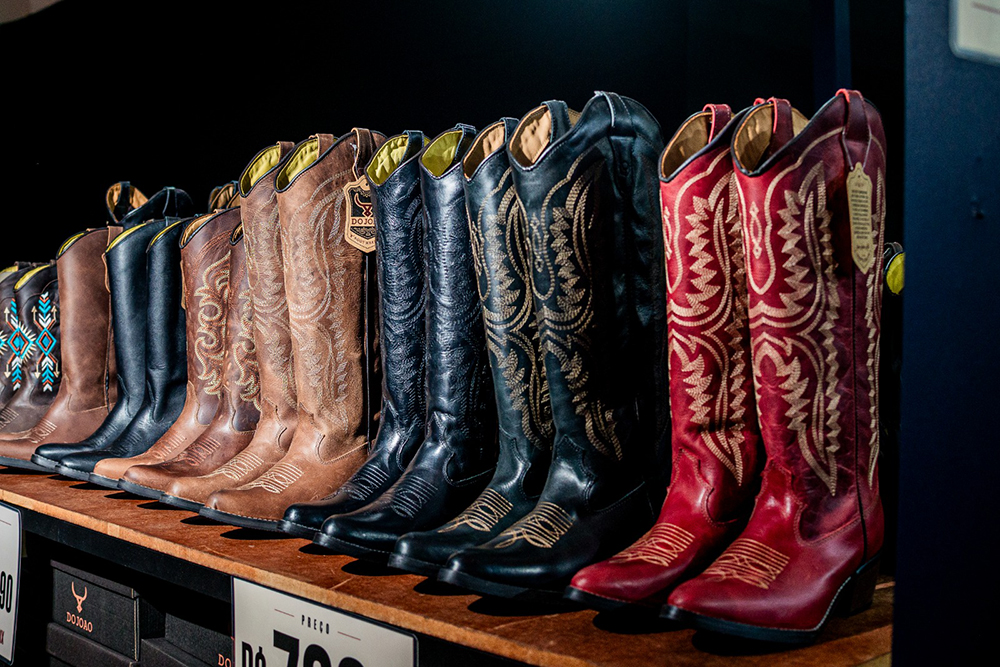 De chapéus personalizados a botas de R$ 7 mil, Feira Comercial reúne tendências e lançamentos na 71ª Festa do Peão de Barretos 2 WhatsApp Image 2026 08 26 at 13.54.53