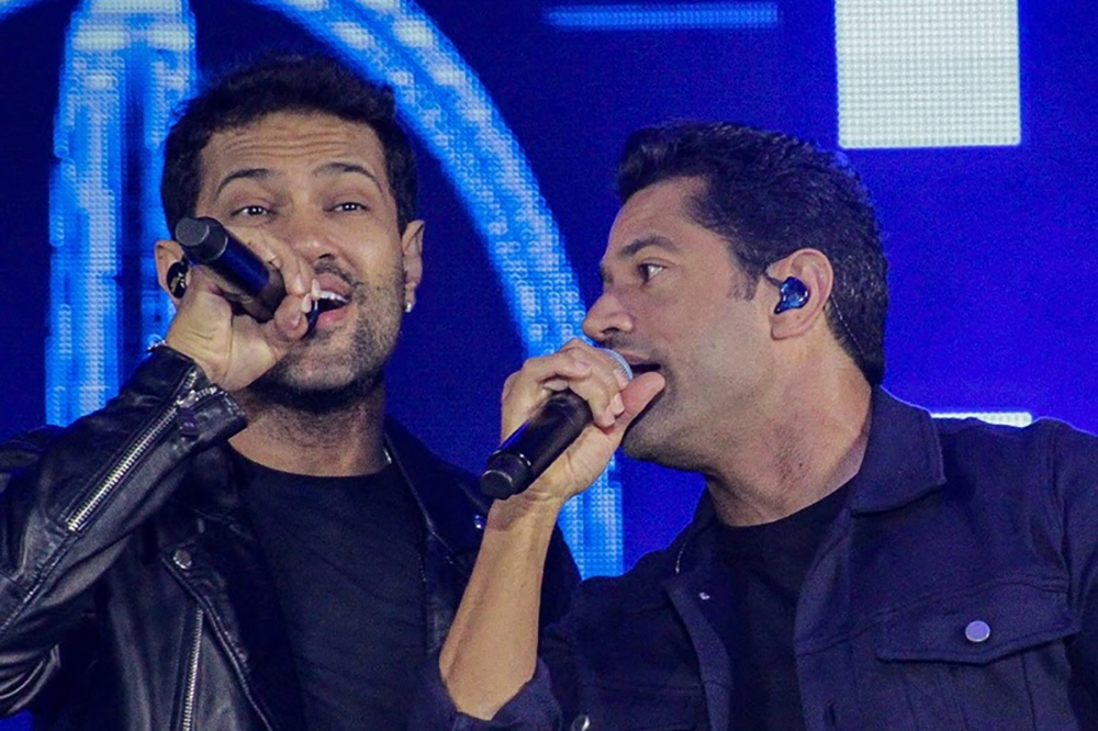 Edy Britto & Samuel anunciam turnê 'Dois Diferentes' com espetáculo renovado 1 unnamed