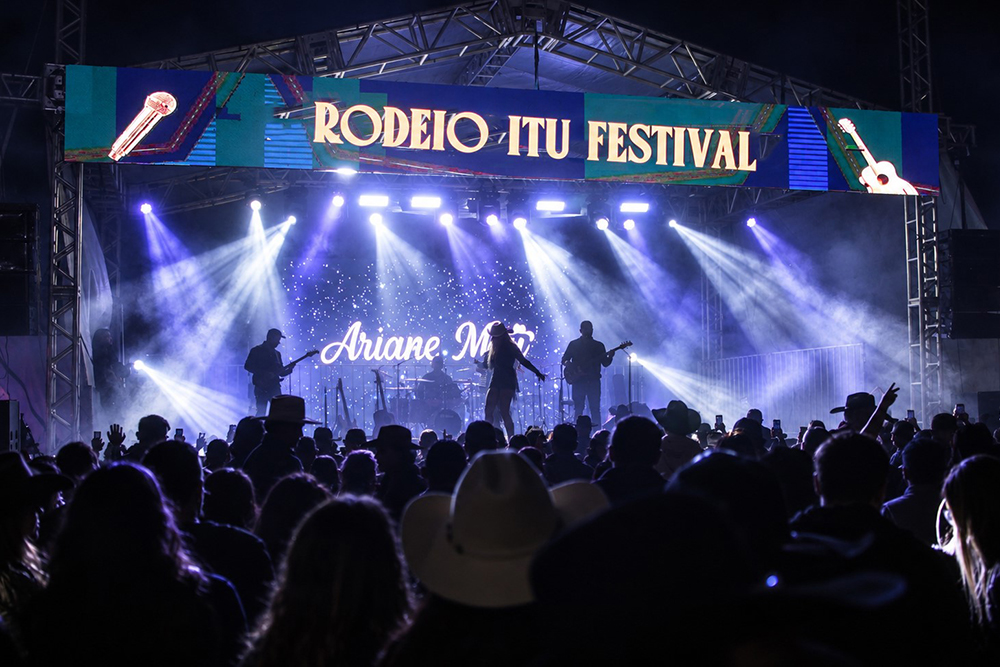 Ariane May se destaca no circuito de rodeios e anuncia novo lançamento 5 Ariane May 7 Credito Leonardo Beck