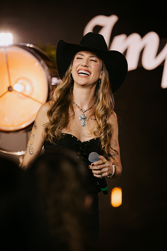Bruna Viola lança terceiro EP de “Improvável 2” com inédita e pot-pourri de clássicos sertanejos 3 BV IMPROVAVEL 2 FOTO 4
