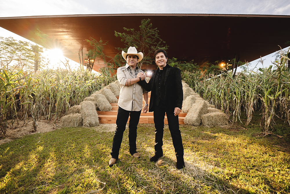 Chitãozinho & Xororó apresentam “Meninos de Roça – Vol. 2” e revisitam sucesso dos anos 90 1 Chitaozinho Xororo