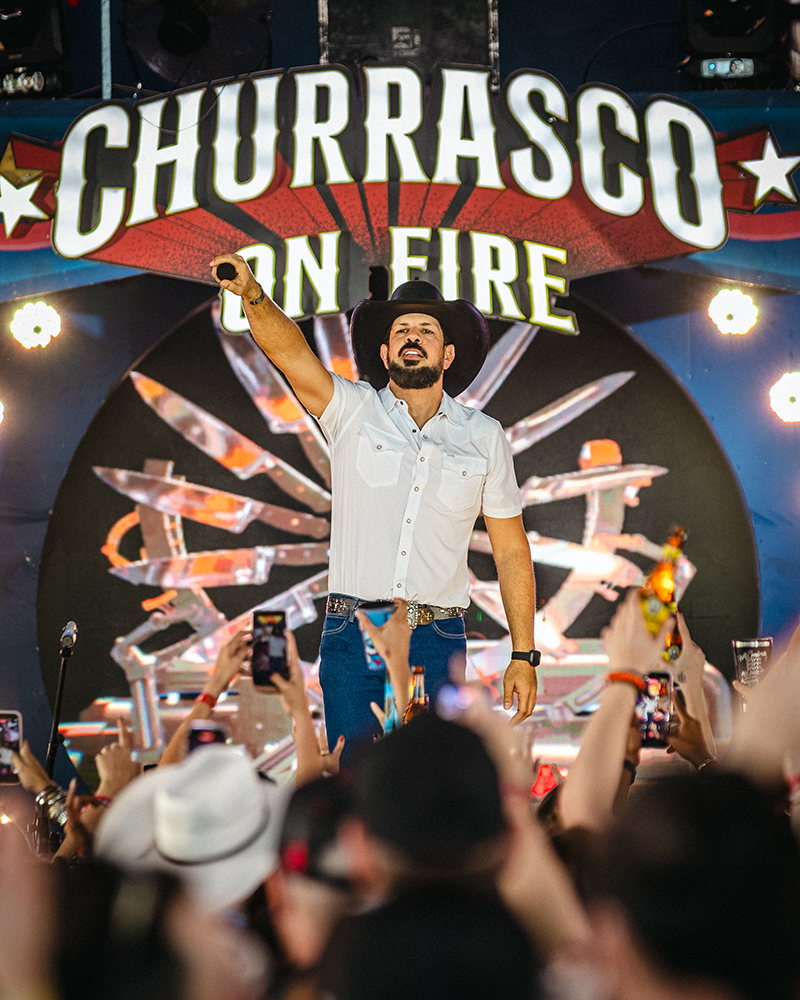 Fernando & Sorocaba esgotam ingressos do Churrasco On Fire em São Paulo pelo 4º ano consecutivo 2 GBLS3526