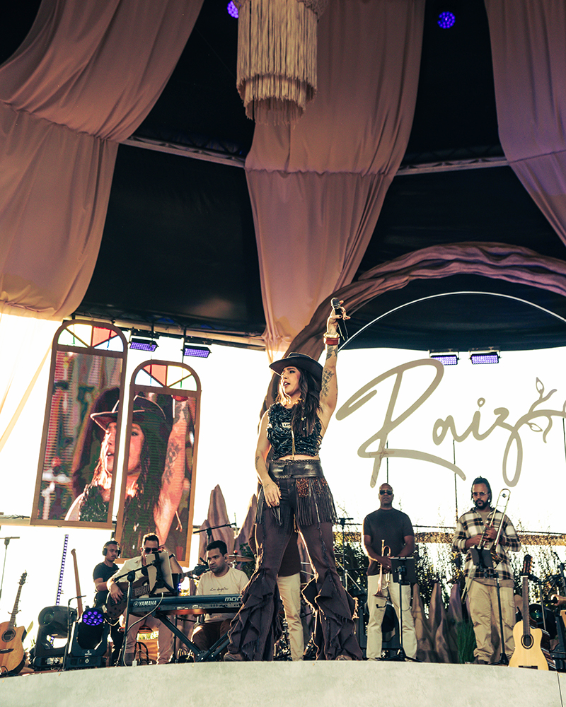 Lauana Prado conquista sua sexta indicação ao Grammy Latino 3 Lauana Prado por Matheus Yashi