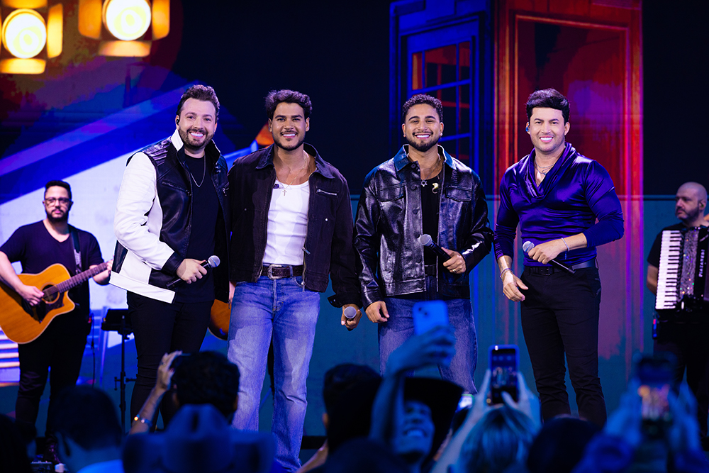 “Fofoca do Ano”: Ruan & Leandro levam sucesso ao Fofoca Awards 2 PAMA1398