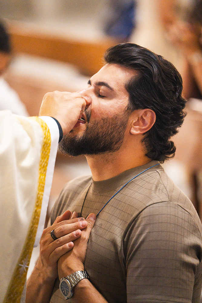 Zé Neto & Cristiano chegam a Brasília e visitam a “Catedral Metropolitana Nossa Senhora Aparecida” para agradecer aos 15 anos de carreira 4 @DGFREIREE 30