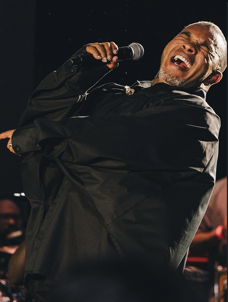 Rodriguinho celebra trajetória e reúne grandes sucessos em álbum completo de "Tô Te Filmando em Alto Mar" 3 IMG 9746