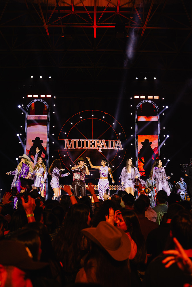 Muierada grava primeiro DVD da carreira em Londrina com Ana Castela, Filho do Piseiro, CountryBeat e Léo & Raphael 5 IMG 5039.JPG