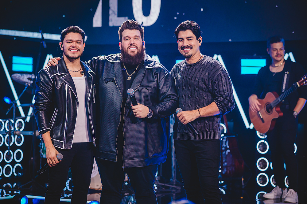 João Gustavo & Murilo e Panda mostram que ex perdeu a vez em "Nem Balancei" 1 JG M 20